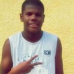 Tudo posso naquele que me fortalece, quem tem fé! Não precisa de sorte...   ;)