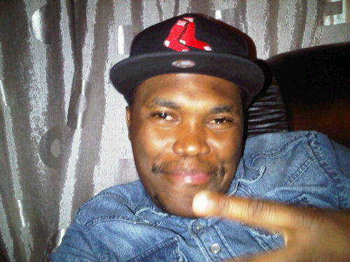 HARD WORKER ND LOVE HAVIN FUN...