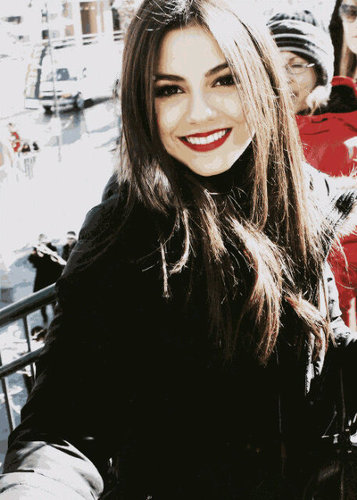 We all dreamed that we would grow up to be princesses and live in fairy tales but in the end we are always stuck in the nightmares. [TVD/RP/MC/Human]