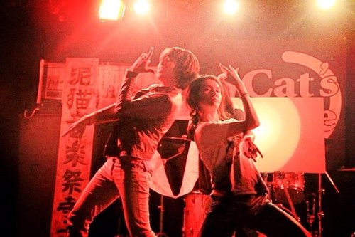 We are GESUGAMI&DAICHI who JAPANESE actor and dancer on the NET. We'll tell you our information:)