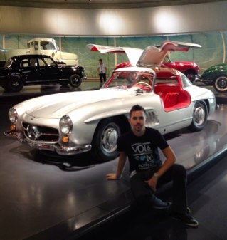 velasco_alvaro's profile picture. Estudiante de Administracion y Dirección de Empresas en ESIC. Aficionado al mundo del motor y madridista.