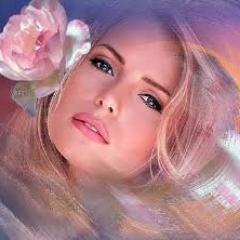 JovemCristal's profile picture. Ame a quem te ama, não a quem te faz sorrir. Pois quem sorrir para você te engana e quem te ama sofre por ti.