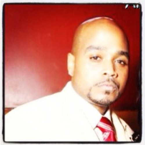 Lover of investment and financial analysis, company valuations & WSJ.