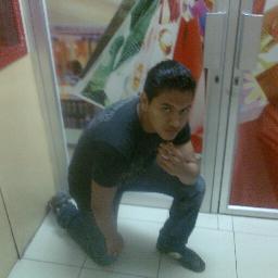 mi nombre es Josué Santos..y tengo 18 años....