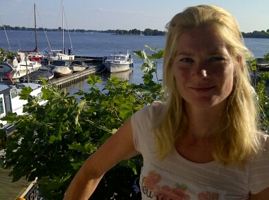 getrouwd, moeder van 2, verkoopadviseur ING, hardlopen, av de Gemzen, spinning, skiën, varen loosdrechtse plassen