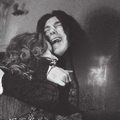 RobadaPotterian's profile picture. Roba da Potteriani è nata come pagina Facebook dedicata ai Potteriani che non dimenticheranno mai la saga che continua a dare emozioni.