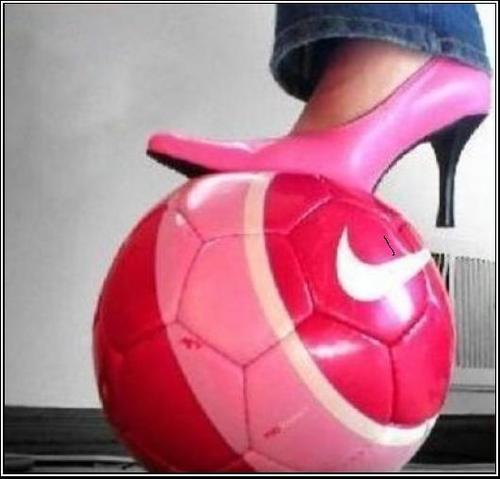 Mujer apasionada del fútbol, aqui encontrarás noticias nacionales y extranjeras del deporte más predominante del mundo, El Fúlbol. SIGUEME, Y TE SIGO