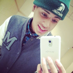 #TeamSingle | #FuckRelationships | 16 | #FollowBack | iG ; _yobitchchoseme_ovoxo | Tumblr ; http://t.co/S2gFDx4y 
✨