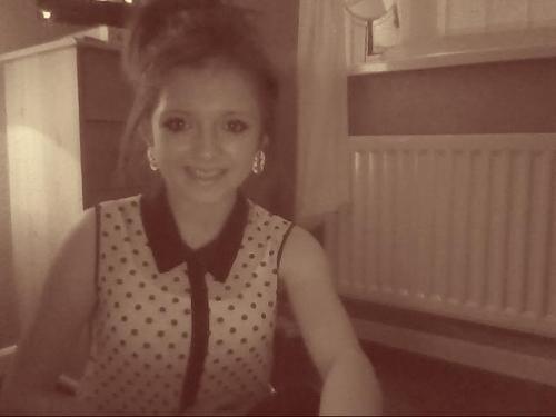 FOLLOW ME AND ILL FOLLOW BACK X
