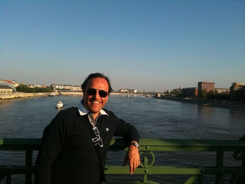 rmisasi57's profile picture. 