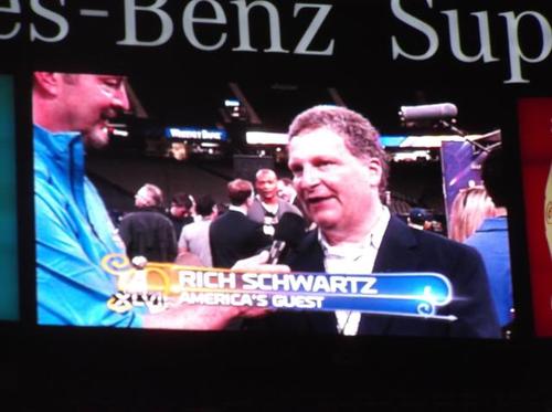 Proud husband, Board Member TISCH MS Center, Queens TC, Giants, Yanks, Rangers, Knicks, Badger, Pearl Jam fan & America's Guest - Super Bowl attendee since 1989