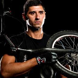 Pro Rider https://t.co/5HI6LgpaAF Champion'13.10 Times World Champion.4 Record Guinness. Philosophy:You're the challenge. https://t.co/v2yIM9nCqe