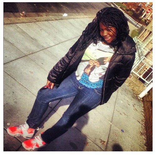 I dnt take shyt frm NOBODY so go follow my shyt now @Manda121712❤