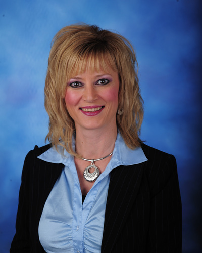 I am a realtor with Ruhl and Ruhl Realtors, Muscatine, Ia.  Currently residing in Wilton, Ia.