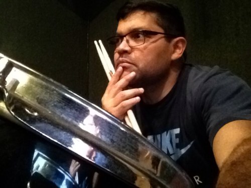 Consultor, Movilidad, Transporte, Tecnología, Ciudades Inteligentes, Baterista de @cuarentaplus, Locutor, Productor, Coleccionista, Arquero, de todo un poco.