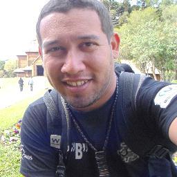 Eu sou Ricardo, professor Ricardo, Mestre Ricardo, Irmão Ricardo. E deixo este provérbio chinês: Se quiseres saber quem são seus amigos, diga que está doente.