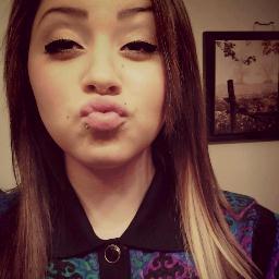 Im Jes'lyne * Bites Lip* whats your name ;) ? lol Im 17 #Pisces And dont be shy I love talking soo hit my Mentions ANYTIME you feel
