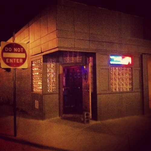 cozy neighborhood joint that featured the best in American craft beer & a spectacular 2600sq ft beer garden. 1995-2019 RIP