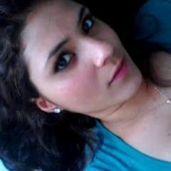 Sou estudante de Estética, escrevo nas horas vagas, sou dona dos blogs: http://t.co/srPT11sWrl  e http://t.co/zUeR4XMhIw