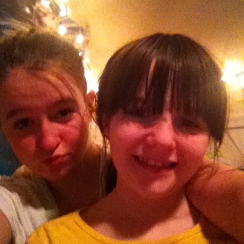 This is @CodysPrincess44 and my little sisters austin mahone account! Follow! ❤