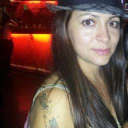 vivirios1208's profile picture. lo que empieza jugando, termina gustando :/