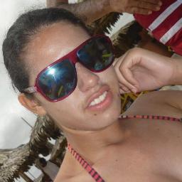 É Fácil Decidir o Que Fazer!!O Difícil é Decidir o Que NÃO Fazer..... Siga-me no http://t.co/1UixI2NNGl é Me add no