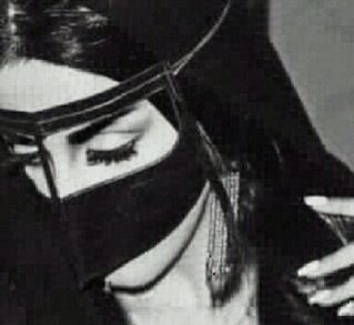 lovelive4004's profile picture. خلف الإهتمام تختبئ كل معاني الحٌب ، ليس كل من قال : أحبكك يهتمٌ لـ امرك ، بل كٌل مهتم بك ثقّ تماماً بأنه يٌحبك ♡