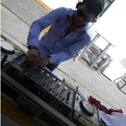 Dj Dr.Tech-House aka Jony Zpda soy un chavo agradable que les gusta conocer gente nueva.