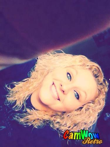 ashleejewett's profile picture. 