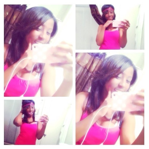 • 16Yrs Young☝•Nini SmallsOne Day❤Just One Day •Takenn❤ •HoustonBound✌ •Laly Port Main Hoee •IPhone4•ErickPeralesss❤•DaytonAllen❤ Uyy