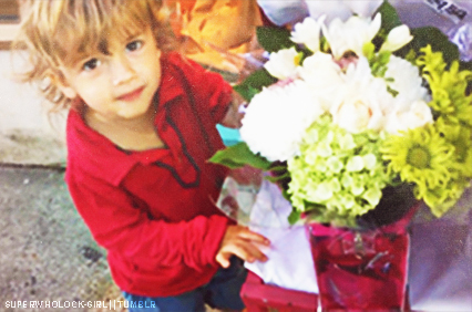 GabrielMWin's profile picture. I am the son of @FearlessDW and @Beelovingcas Is a big broder and has a twin. I'm 2 and I wuvs my doggy Zura from my friend Cas @ImGabesTeddy is my boyfend