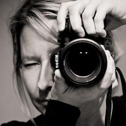 I love capturing moments, in the most creative way possible. I'm want every photo shoot to be fun for my clients.