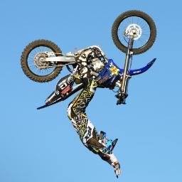 soon to be youtube commentator, i love playing xbox, love freestyle motorcross #MetalMulisha 2 wheel dancer R.I.P Lusk #ChaosArmy