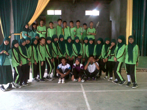 Official twitter of alumni X1 Smantap TP: 2012/2013,kami tetap bersahabat walaupun kelas kami berbeda☀!!genofsesaaa♥
