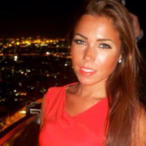 Jacqui_TMO's profile picture. Artist. Portrait Painter.. addicted to anything Sequin. Take me out! Instagram: jacqui_artist