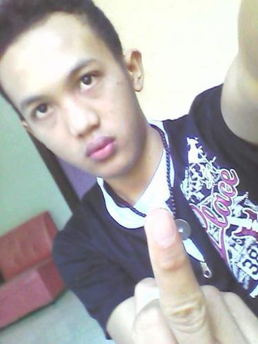 frustasi lihat mukamu,,,,,,,,