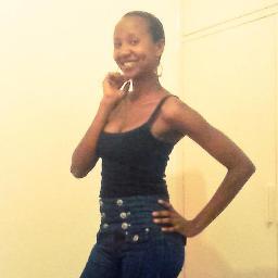 LylyShmak's profile picture. 