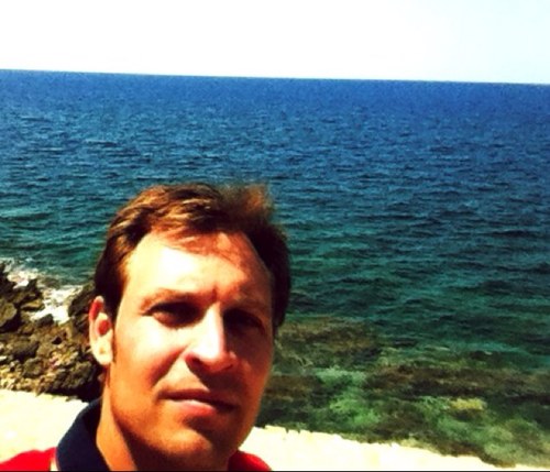Consultor, auditor en seguridad de la informaciòn, formador e Instructor de buceo amante de la mar y los deportes.
