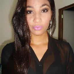 Ex modelo, ex atriz, atual dançarina do grupo Acauã da Serra. Apaixonada pelo o mundo das artes. Paraibana e campinense  com orgulho !