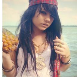 Hey,Lauliet here. ;)
Flame on burn desire, Love with tongues of fire.
¿Follow me?. Beffo♥