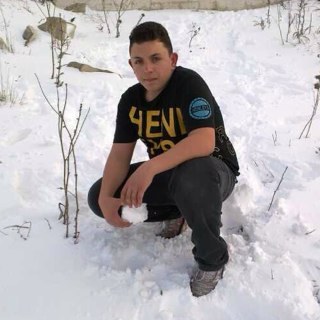 im 16 years old  training in mixed martial arts(mma) also intrested in ufc my favorite fighters:  dos santos,chad mendes,anderson silva i will 1 day beat them.