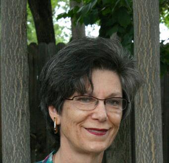 Living authentically as a 4 time cancer survivor/ sharing complementary/alternative health methods  author of  I'm Done with Cancer http://t.co/eFElmfaQ