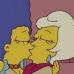 Eu gosto de mulheres, eu sou sapatão, eu sou sargento, fanxona, lésbica ♫