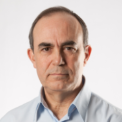 Me gusta leer, la ciencia y tecnología y la astronomía. Me gusta estar en casa con mi familia. Trabajo en SAGE y mi experiencia es en software de gestión