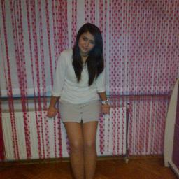 _a_y_s_e_n_u_r's profile picture. Annemle gezmeye bayılırım. Gülmek aşktır çekemeyenler çatlasın :D Milkshake ve fıstıklı çikolatam olsun bana yeter.