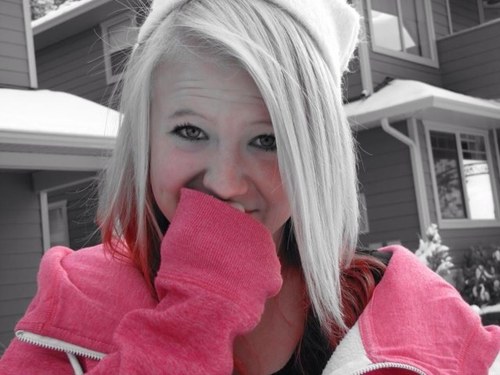 from canda :) hockey and art...my bff is lexi hardham.!!! single lyfe