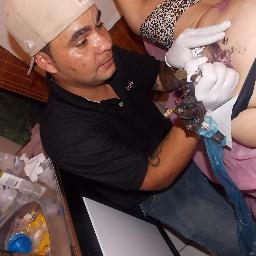 Oi gente do twitter, me chamo marcelo e meu apelido é tchellosk.
sou tatuador e skatista!,sou artista plástico e grafiteiro seja bem vindo.