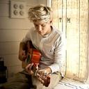 Daniela Esteves - @100Esteves - Twitter