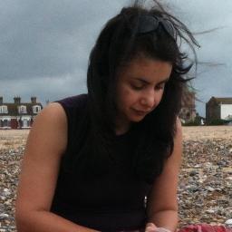 aysedw's profile picture. I'm much taller inside.