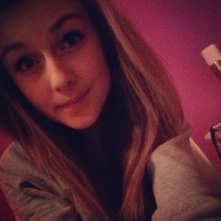 I'm from newcastle,uk:) I love one direction,lawson and the janoskians:) louis tomlinson is my future husband,oh and I'm obsessed with purple!!:)follow me x